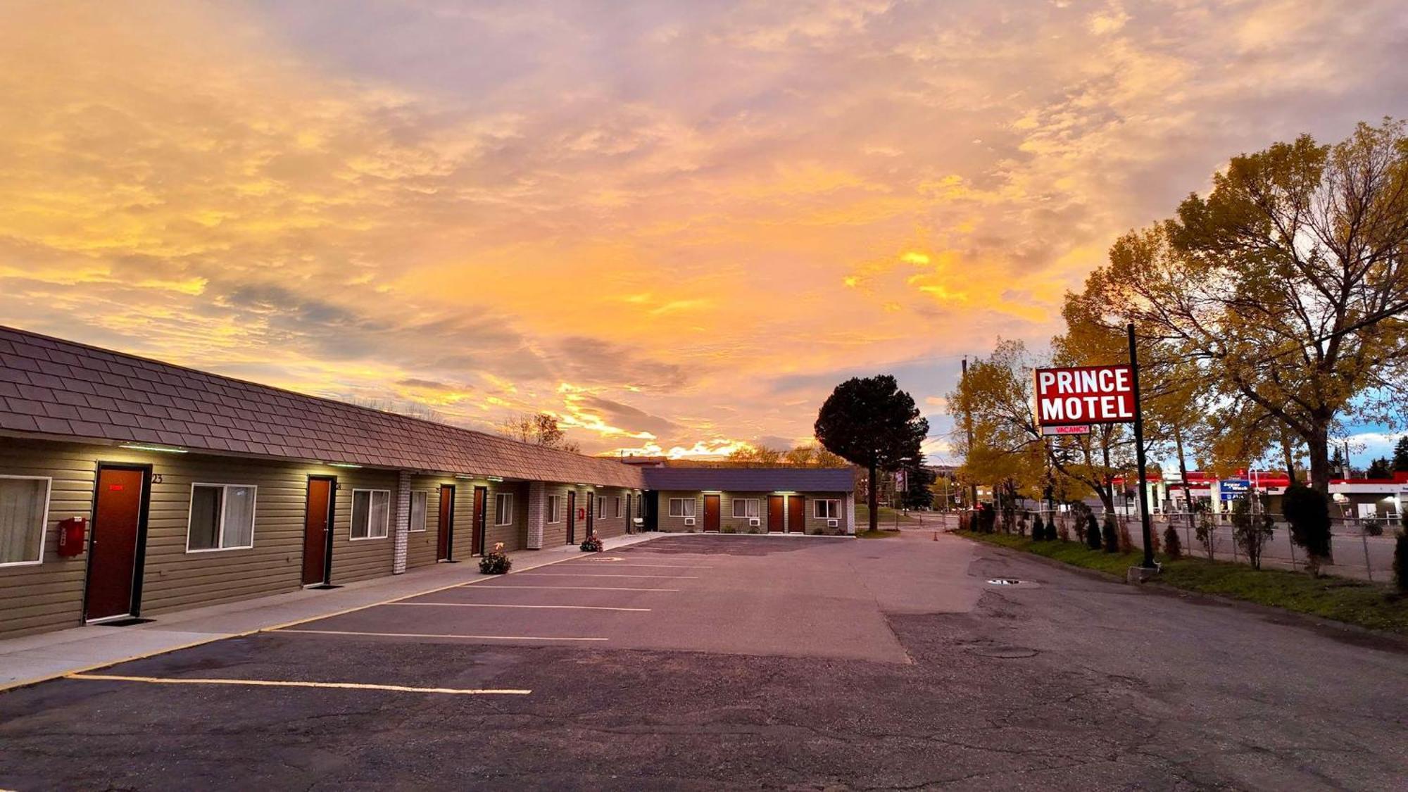 Prince Motel Prince George Buitenkant foto